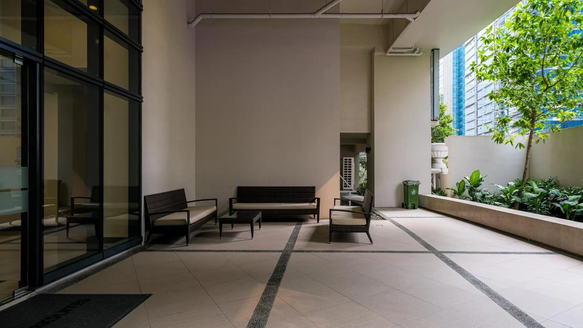 2Br In Uptown Parksuites Bgc With Balcony And Bathtub Taguig Aparthotel