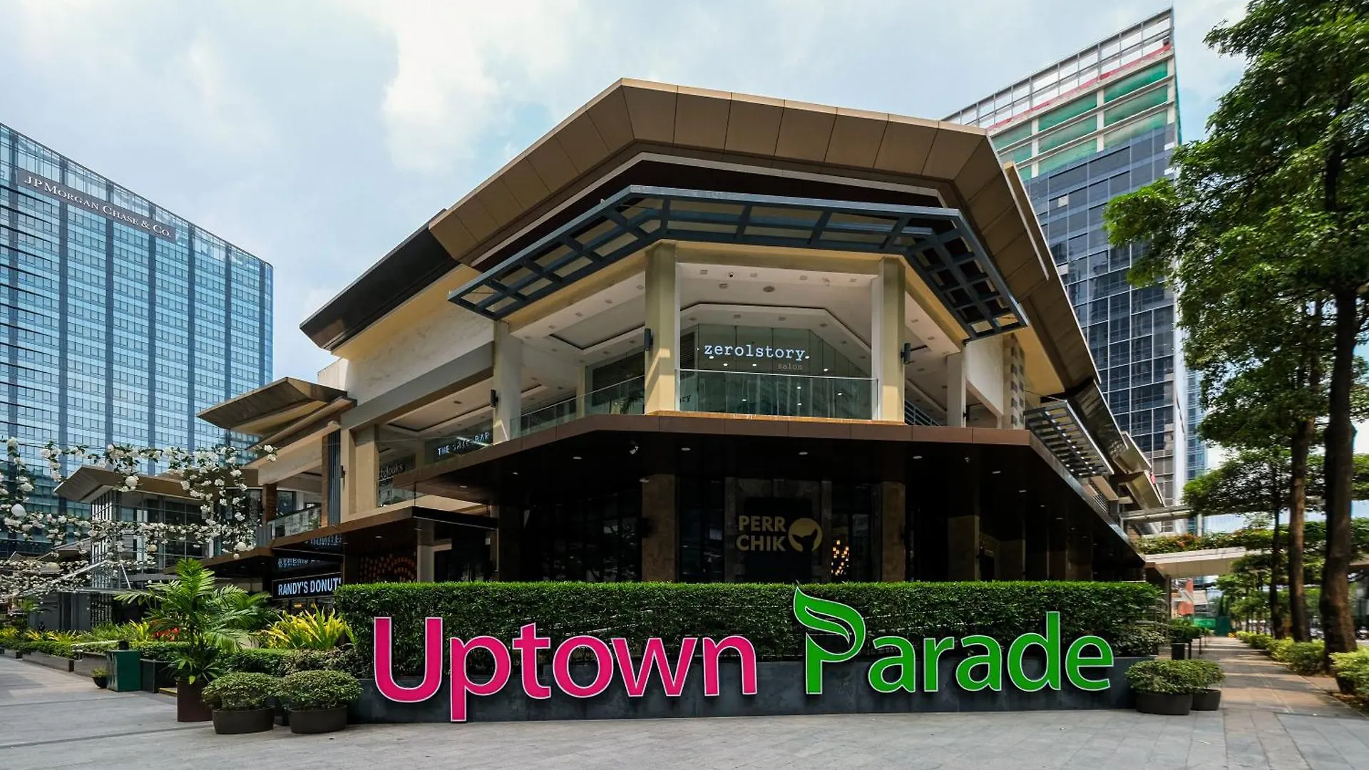 2Br In Uptown Parksuites Bgc With Balcony And Bathtub Taguig