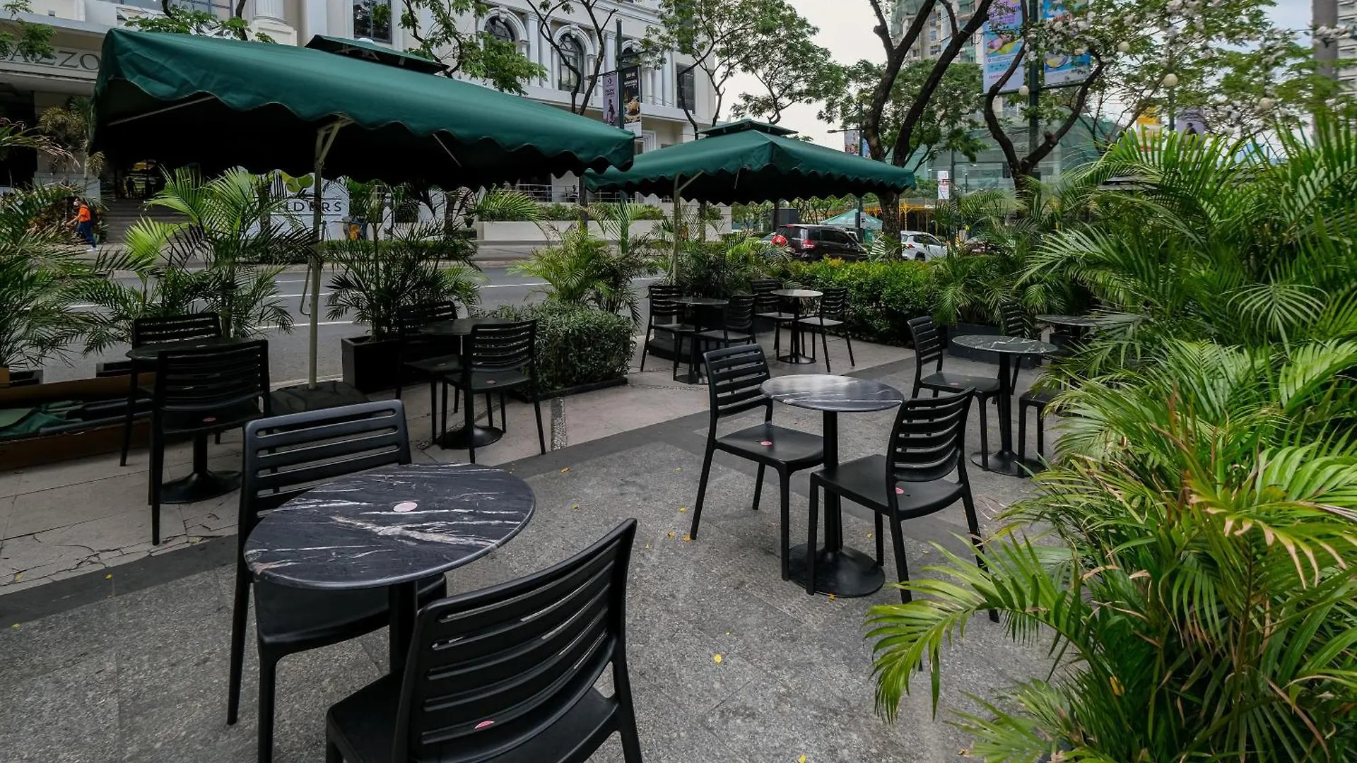 2Br In Uptown Parksuites Bgc With Balcony And Bathtub Taguig 0*,