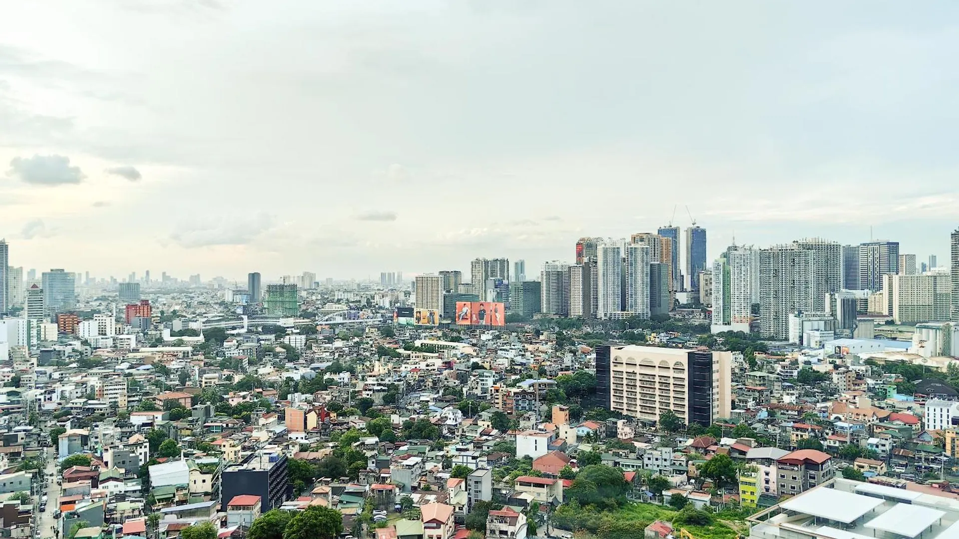 2Br In Uptown Parksuites Bgc With Balcony And Bathtub Taguig 0*,  Philippines