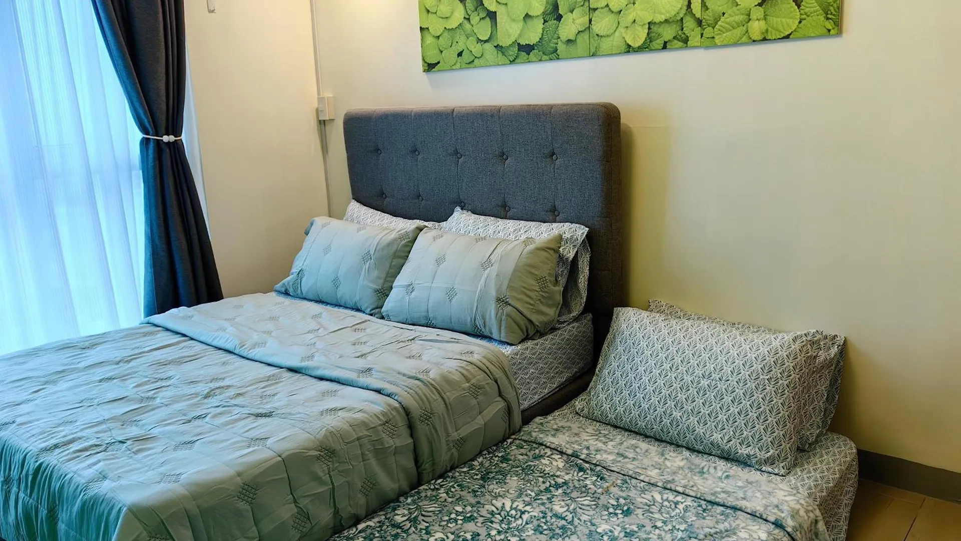 Aparthotel 2Br In Uptown Parksuites Bgc With Balcony And Bathtub Taguig