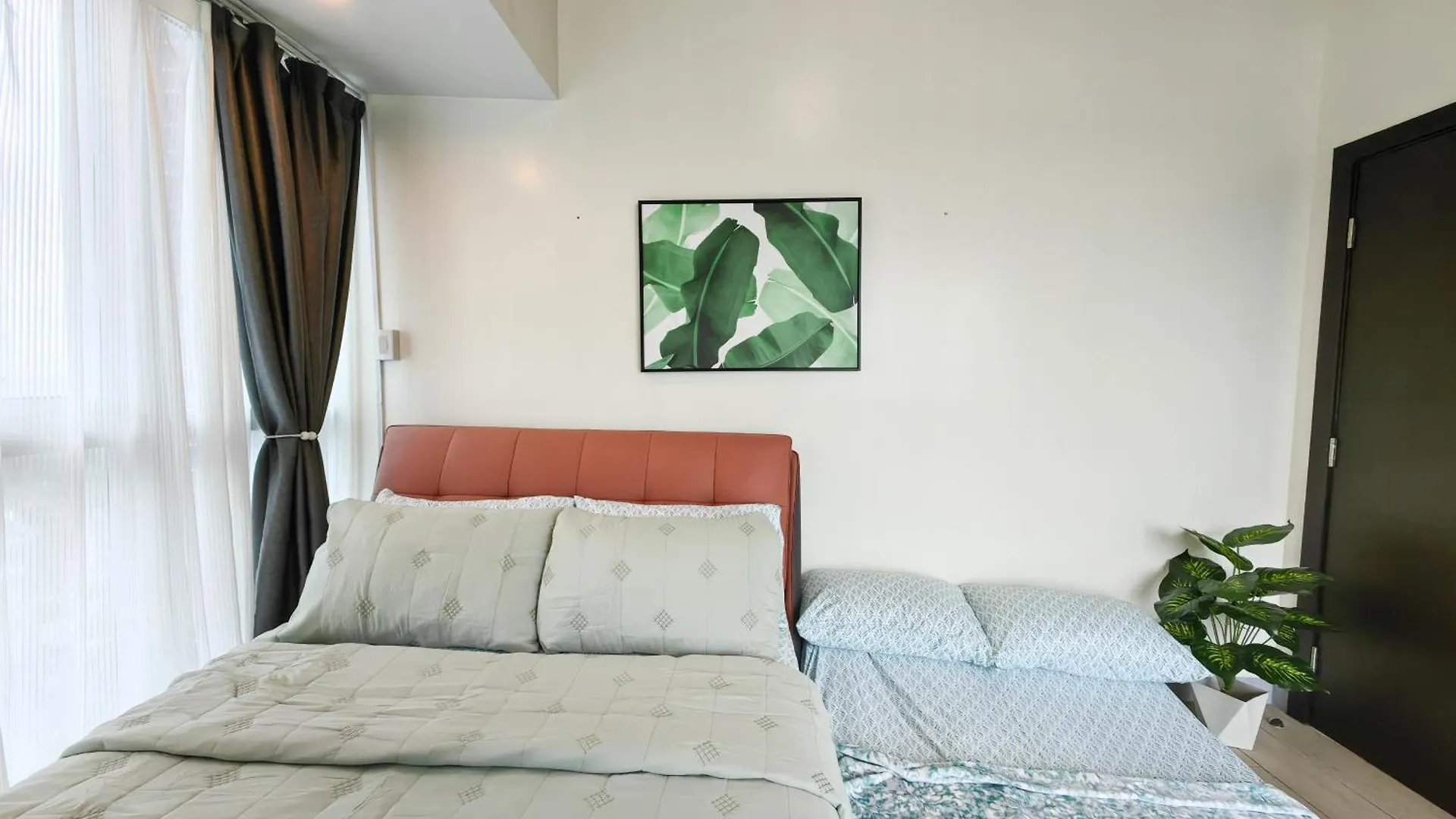 2Br In Uptown Parksuites Bgc With Balcony And Bathtub Taguig Aparthotel
