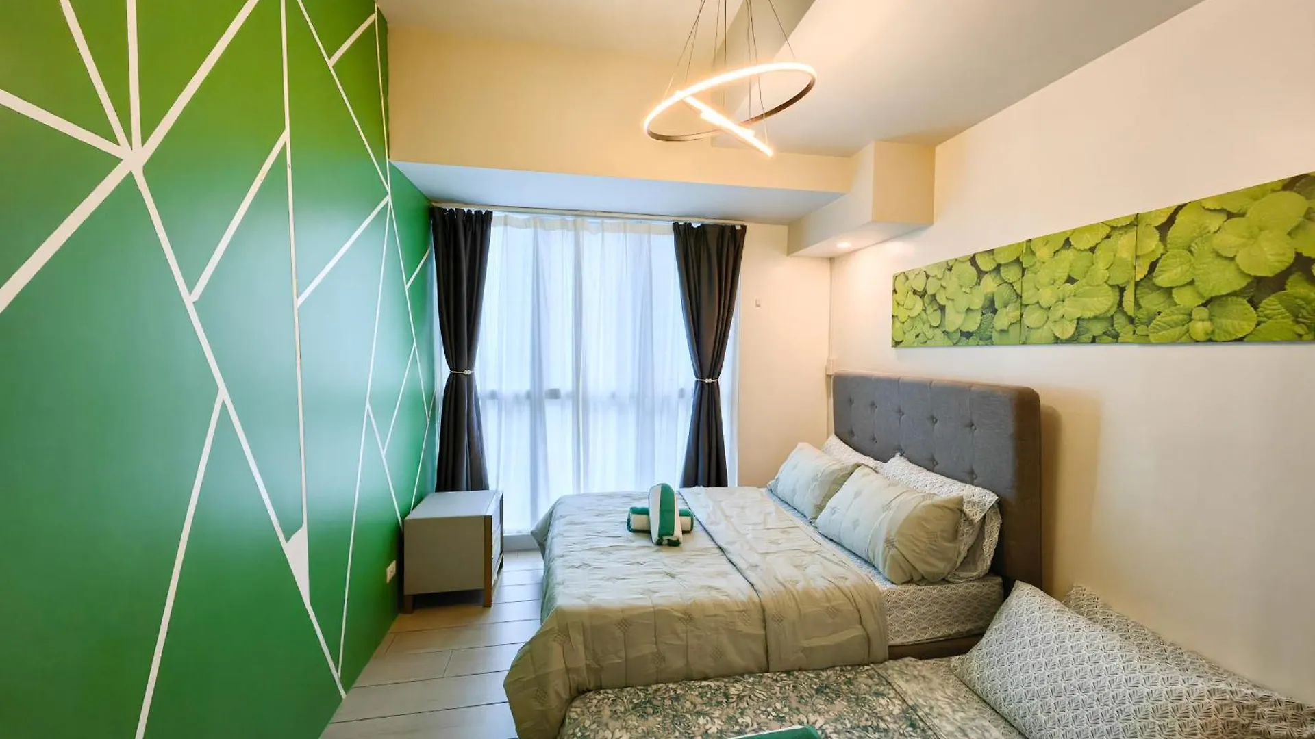 2Br In Uptown Parksuites Bgc With Balcony And Bathtub Taguig Philippines